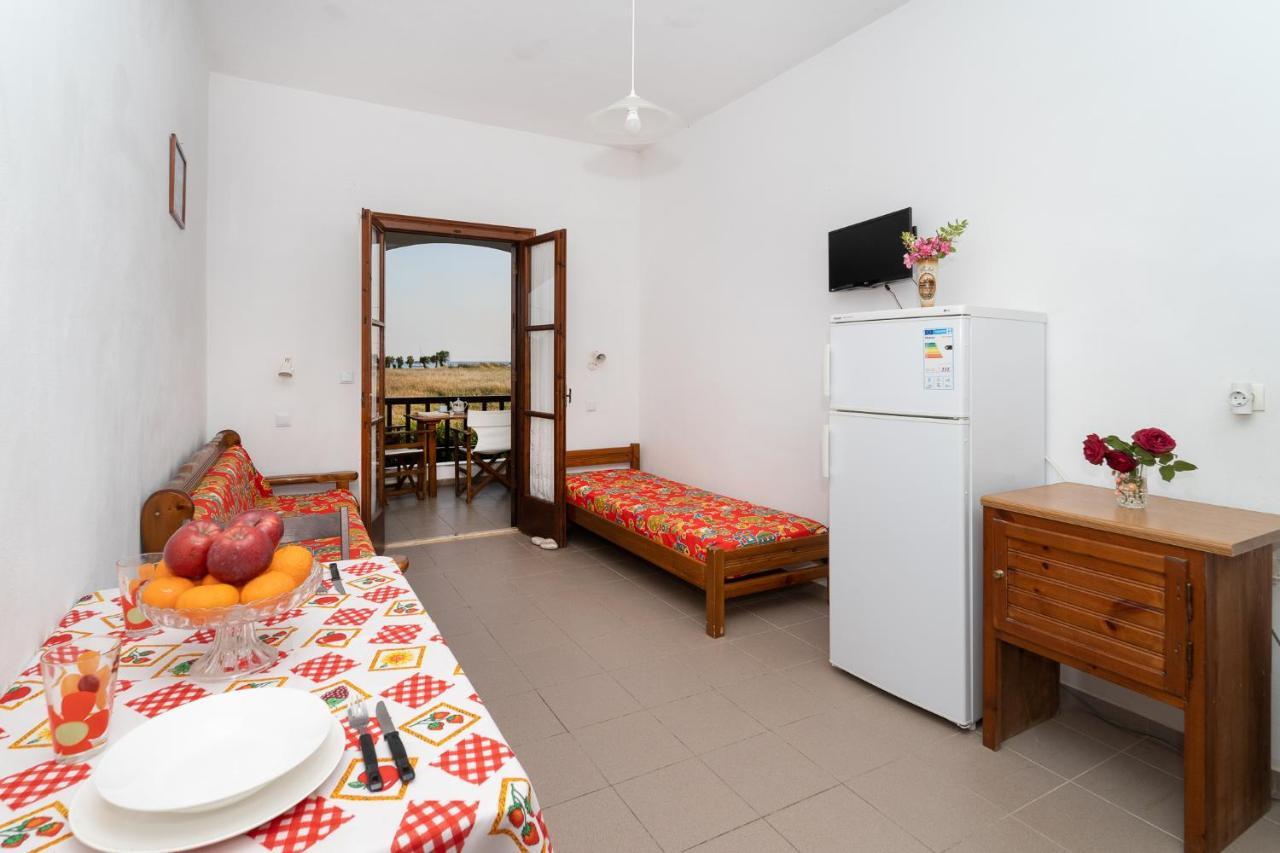 Ilias Apartments Метоні Екстер'єр фото