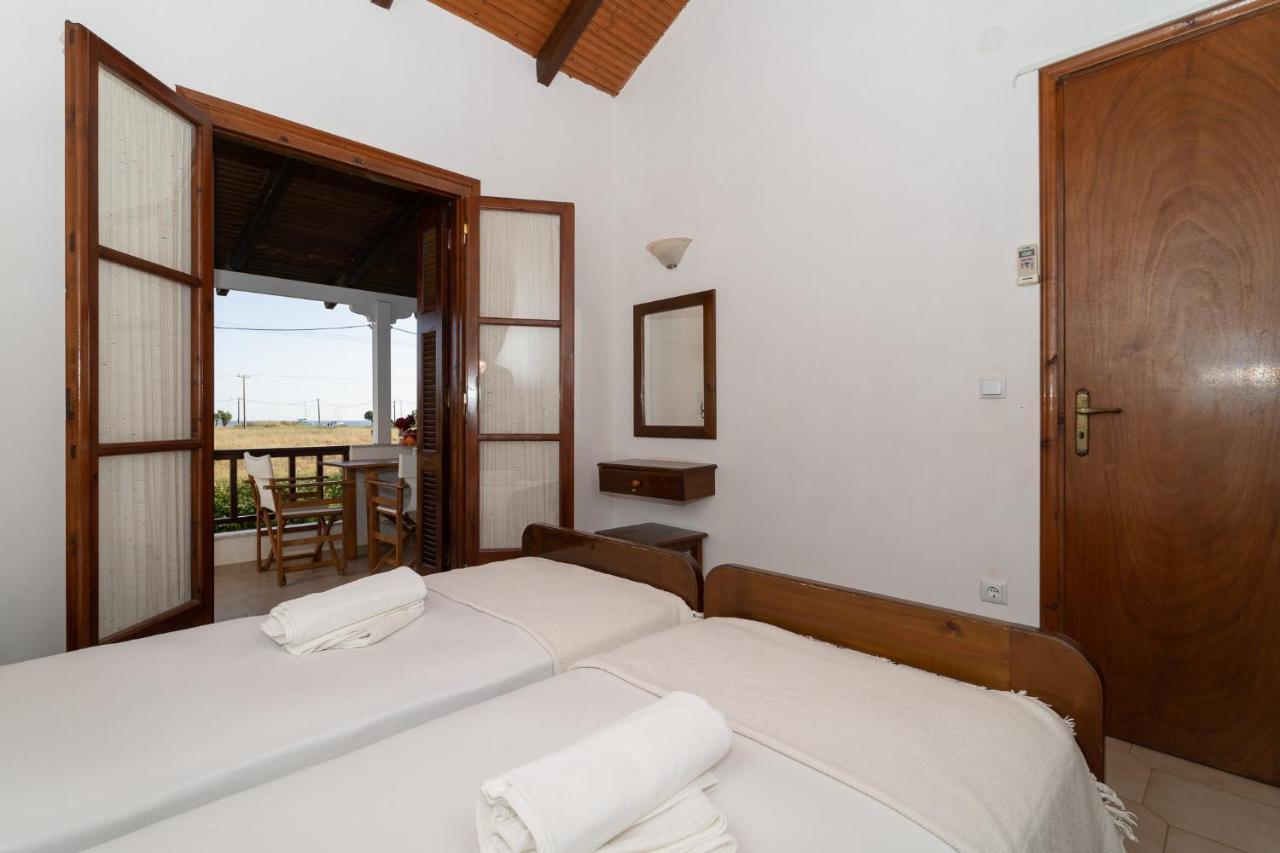 Ilias Apartments Метоні Екстер'єр фото