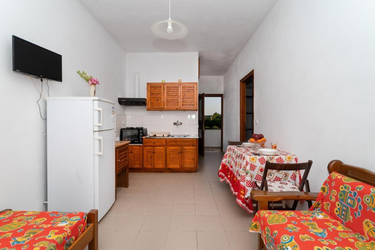 Ilias Apartments Метоні Екстер'єр фото